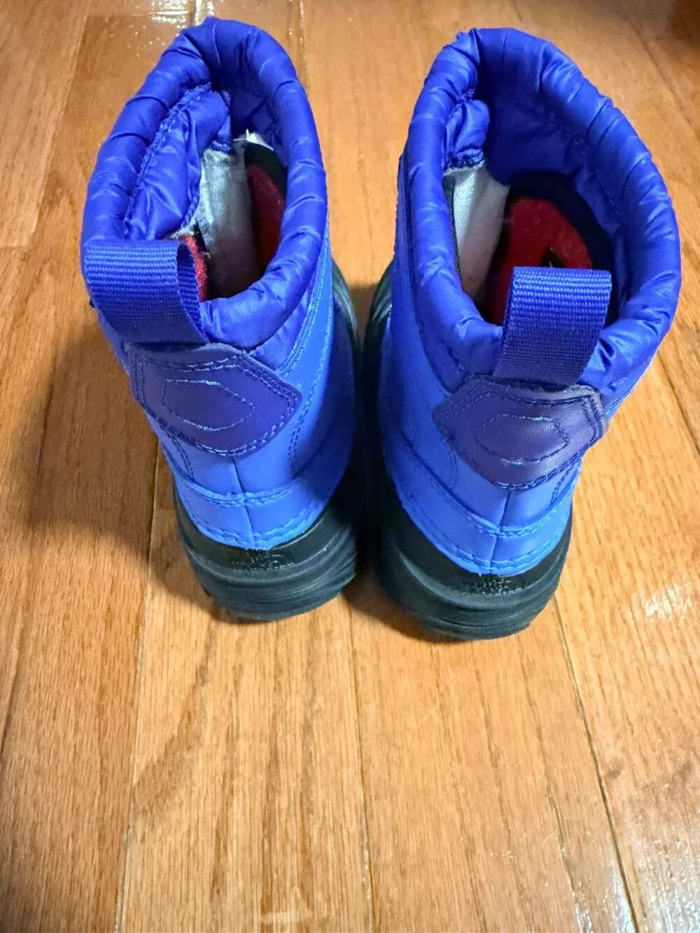 The North Face Boys Kids Size 10C Alpenglow IV Insulated Waterproof Winter Boots
